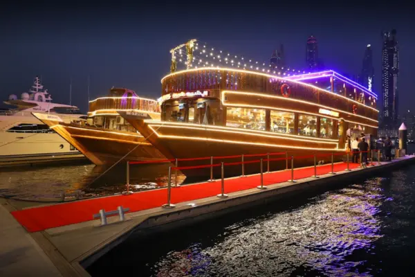 Dubai Dhow Cruise Tours